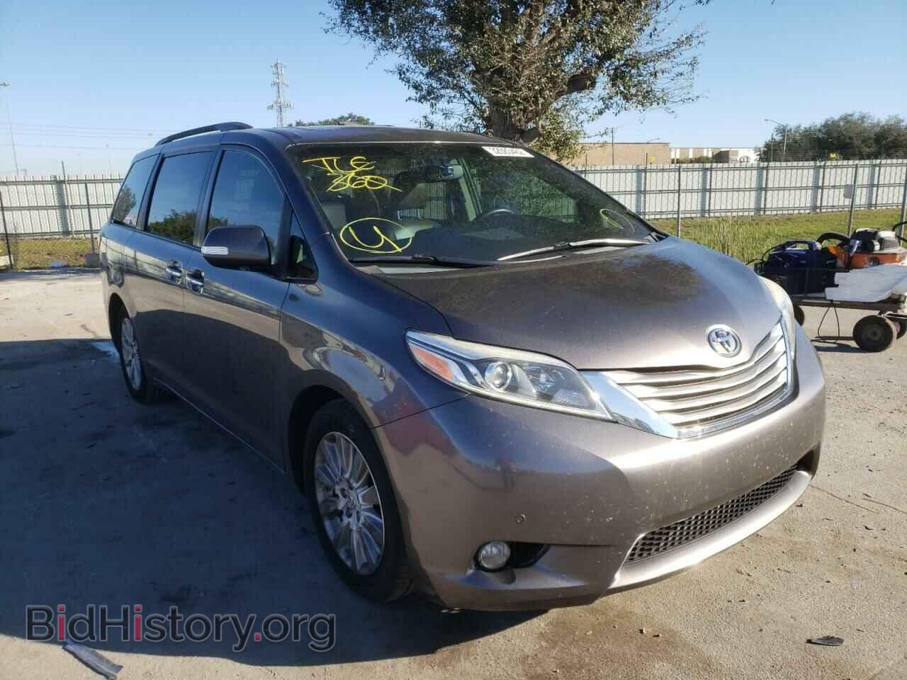 Фотография 5TDYK3DC1FS579864 - TOYOTA SIENNA 2015