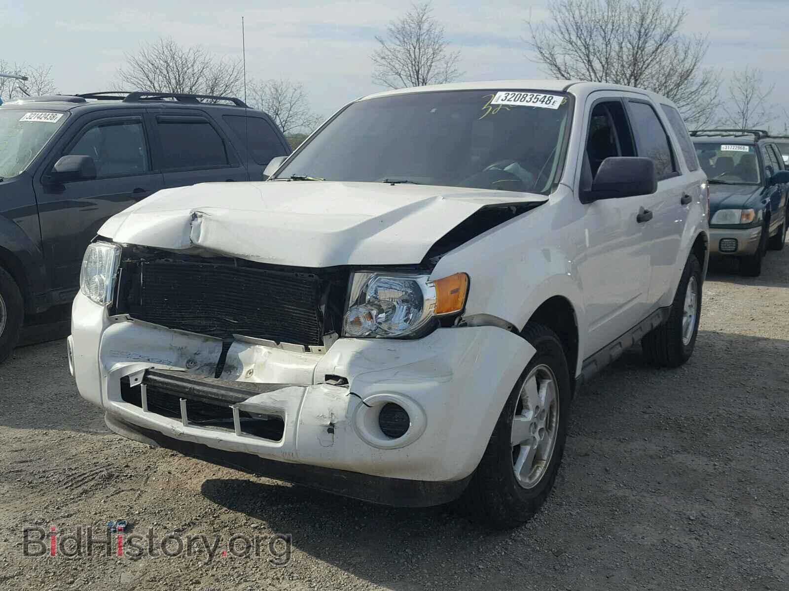 2011 FORD ESCAPE - VIN: 1FMCU9C77BKC61482 - Фото 2