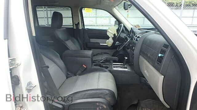 2007 DODGE NITRO - VIN: 1D8GU58K87W550366 - Photo 5