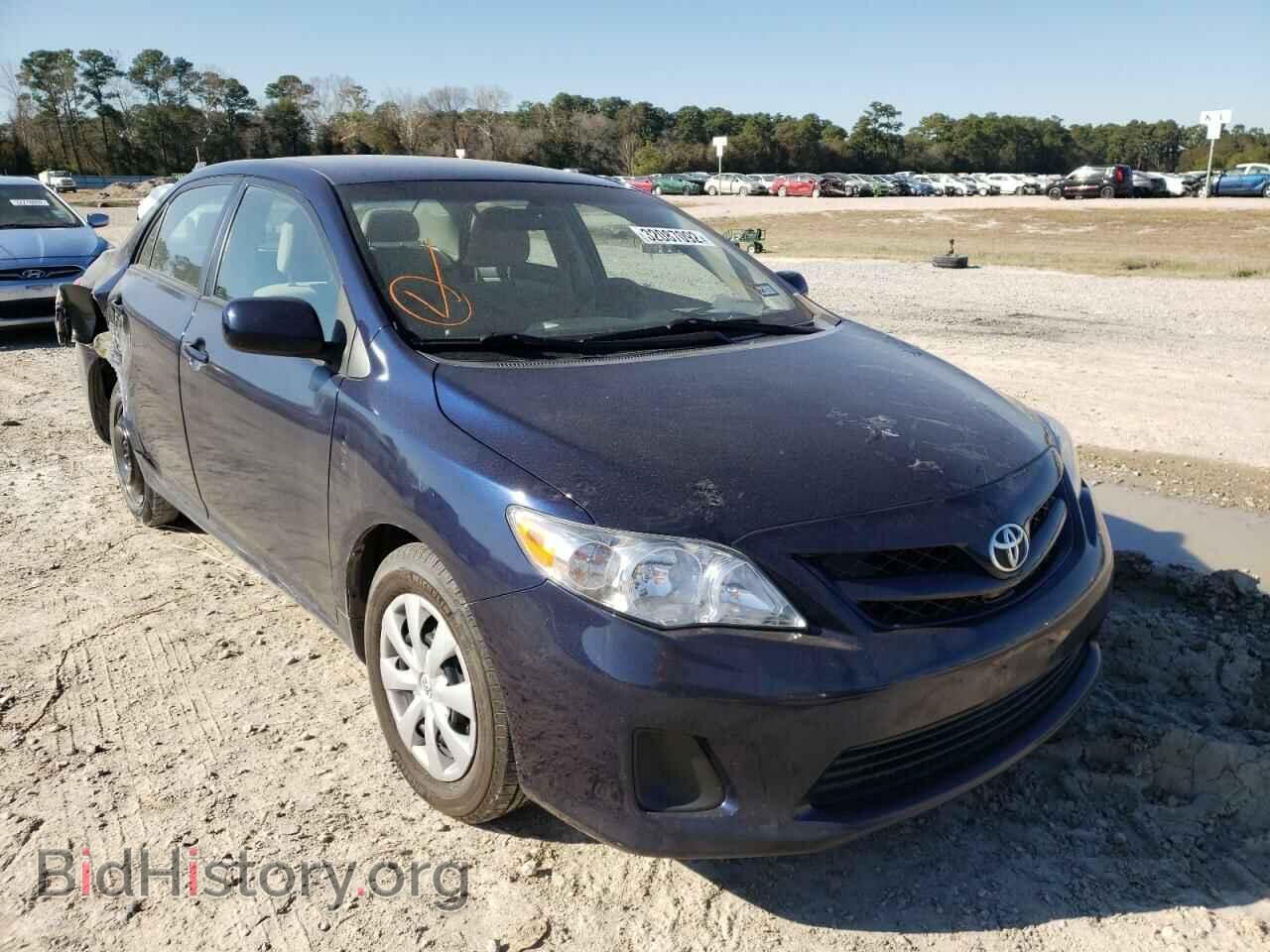 Photo 2T1BU4EE8BC752076 - TOYOTA COROLLA 2011