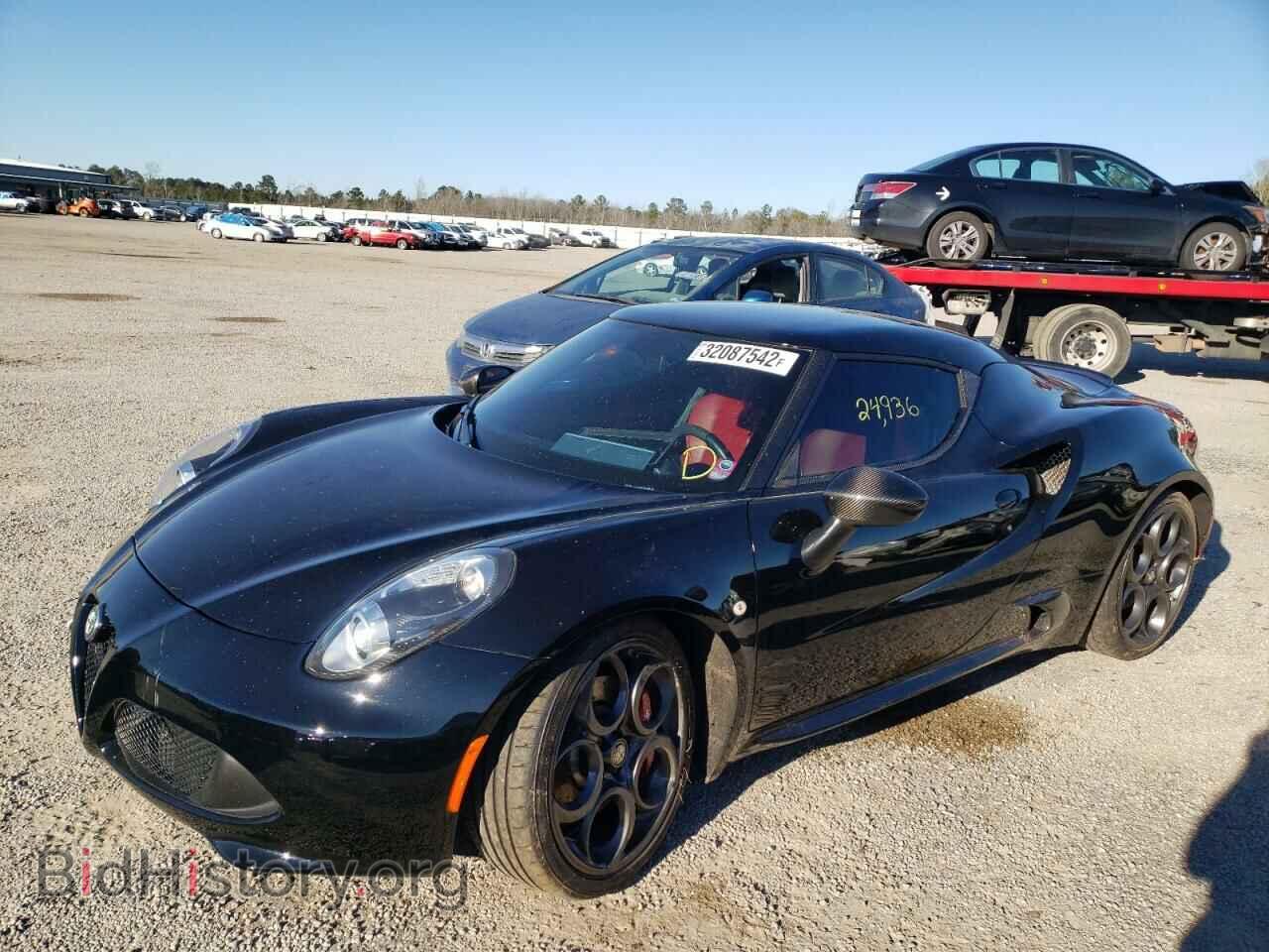 2015 ALFA ROMEO 4C - VIN: ZARBAAA49FM161581 - Фото 2