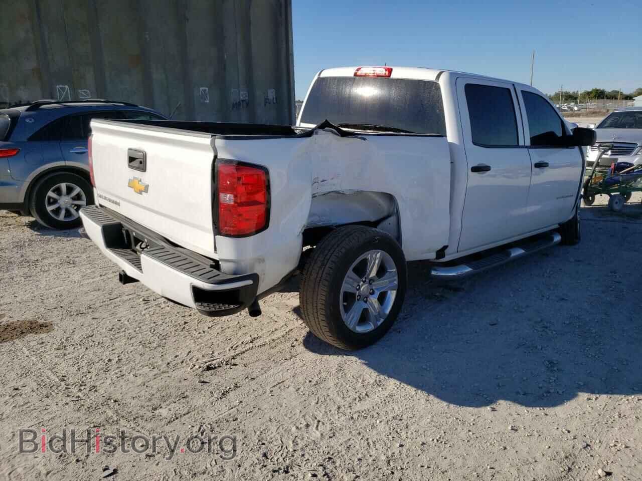 2018 CHEVROLET SILVERADO - VIN: 3GCPCPECXJG582199 - Фото 4