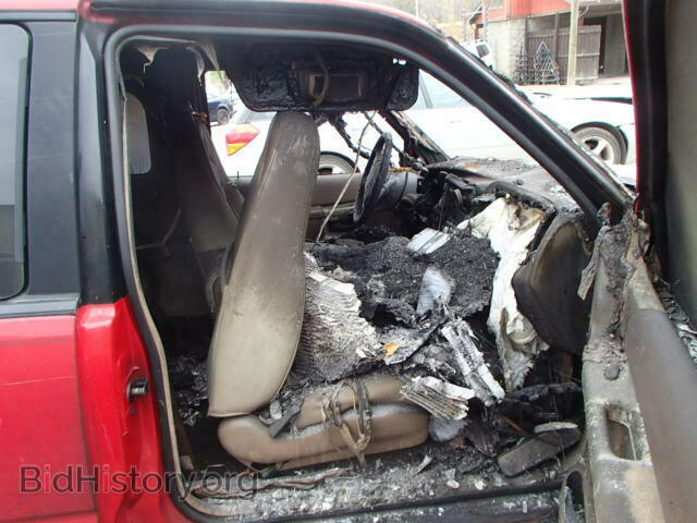 1998 FORD EXPLORER - VIN: 1FMYU24E0WUC82811 - Photo 5