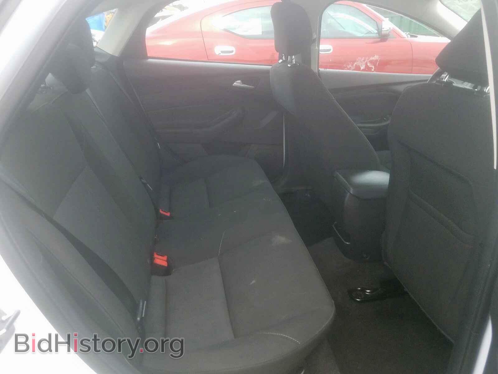 2017 FORD FOCUS - VIN: 1FADP3F2XHL259327 - Photo 6