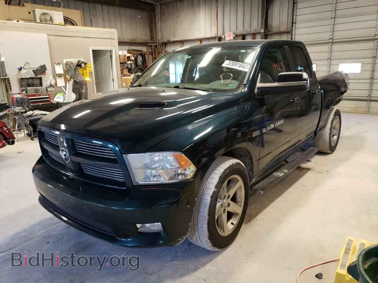 2011 DODGE RAM 1500 - VIN: 1D7RV1GT2BS590357 - Фото 2