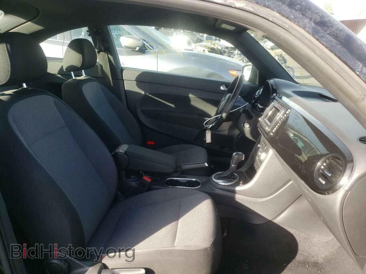 2019 VOLKSWAGEN BEETLE - VIN: 3VWFD7ATXKM709306 - Фото 5