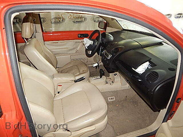 2003 VOLKSWAGEN BEETLE - VIN: 3VWCK21C73M432658 - Фото 5