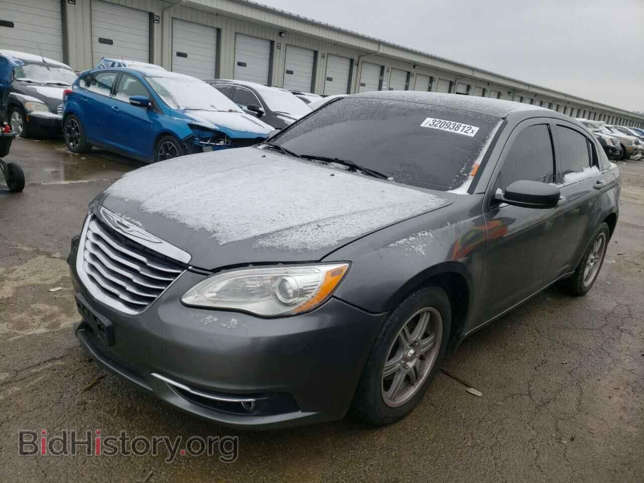 2013 CHRYSLER 200 - VIN: 1C3CCBAB6DN686767 - Фото 2