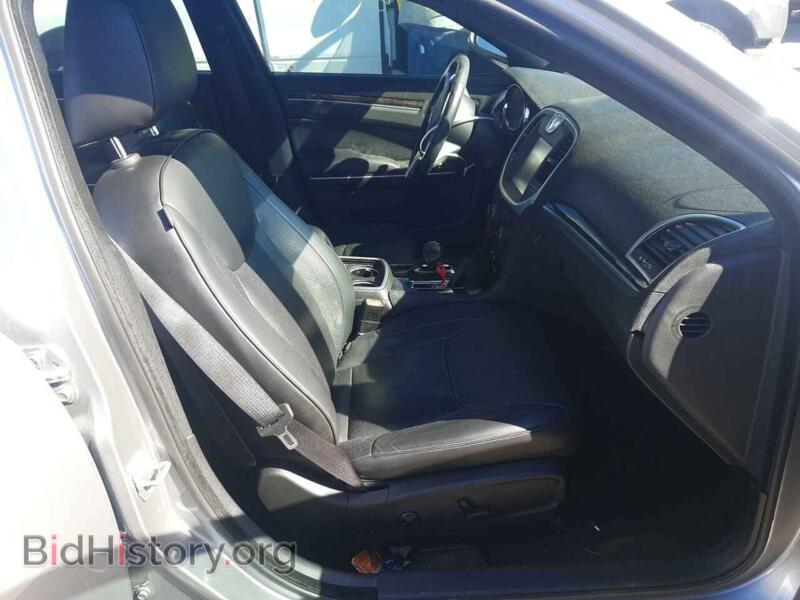 2014 Chrysler 300 (VIN 2C3CCAEG5EH157515) — фото 5 из 10