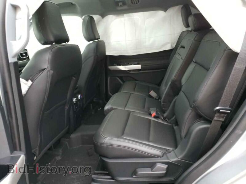 2022 Ford EXPLORER (VIN 1FMSK8DH9NGA22929) — фото 6 из 10