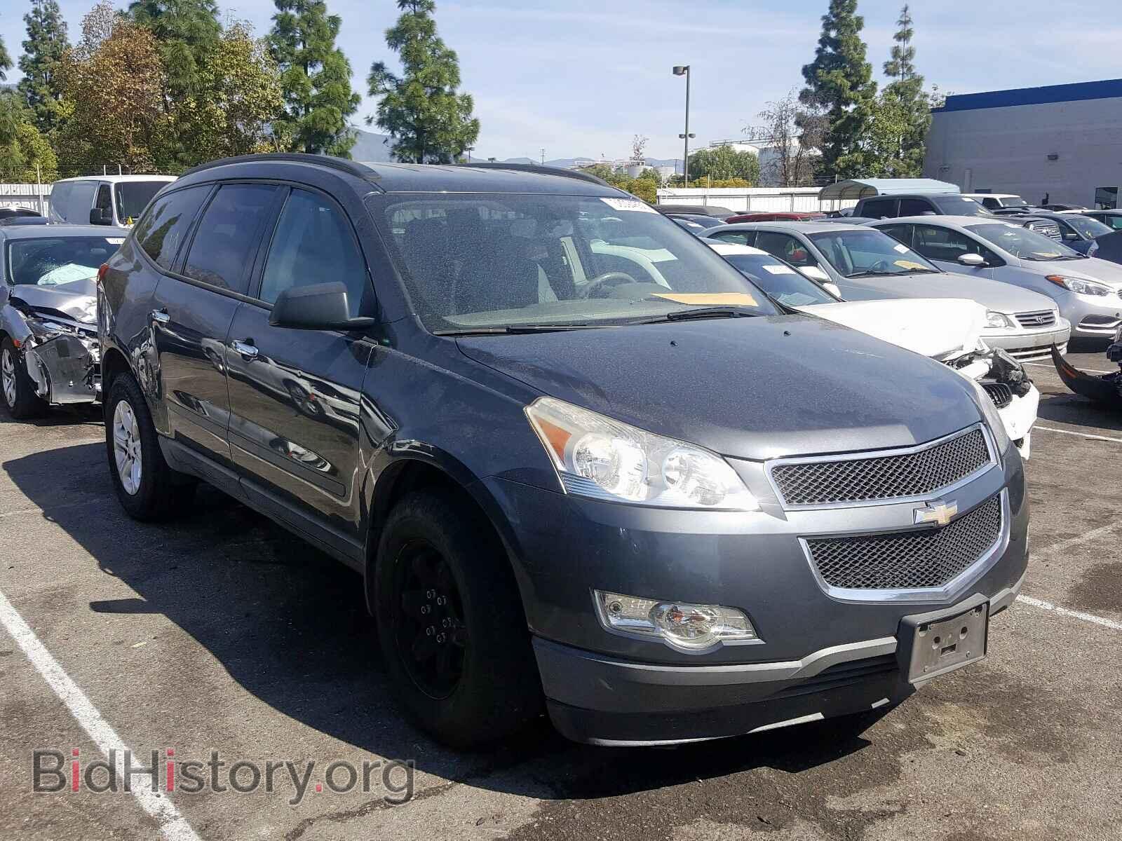 Photo 1GNKRFED3CJ339581 - CHEVROLET TRAVERSE 2012
