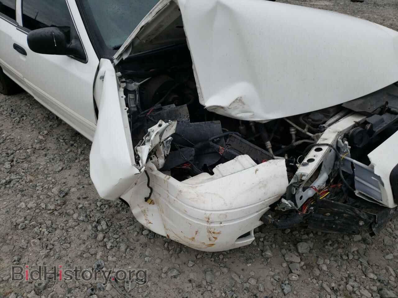 2011 FORD CROWN VIC - VIN: 2FABP7BV0BX127623 - Фото 9