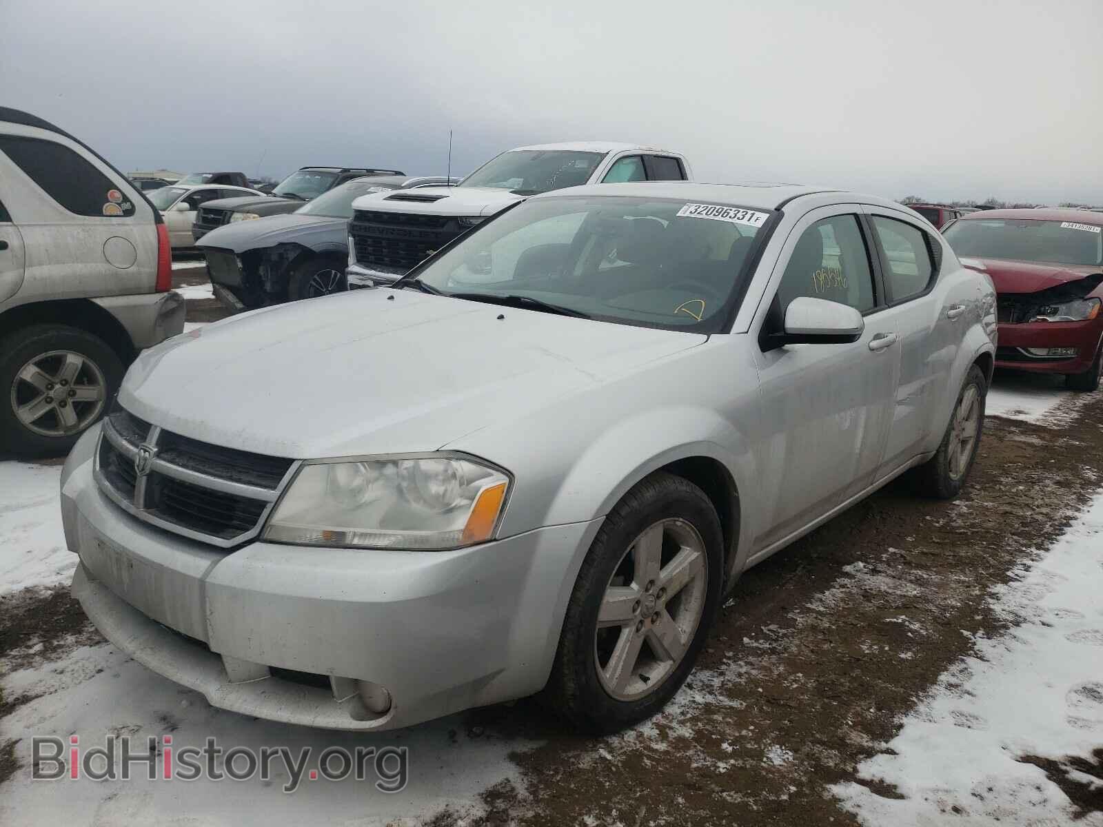 2010 DODGE AVENGER - VIN: 1B3CC5FV4AN116571 - Фото 2