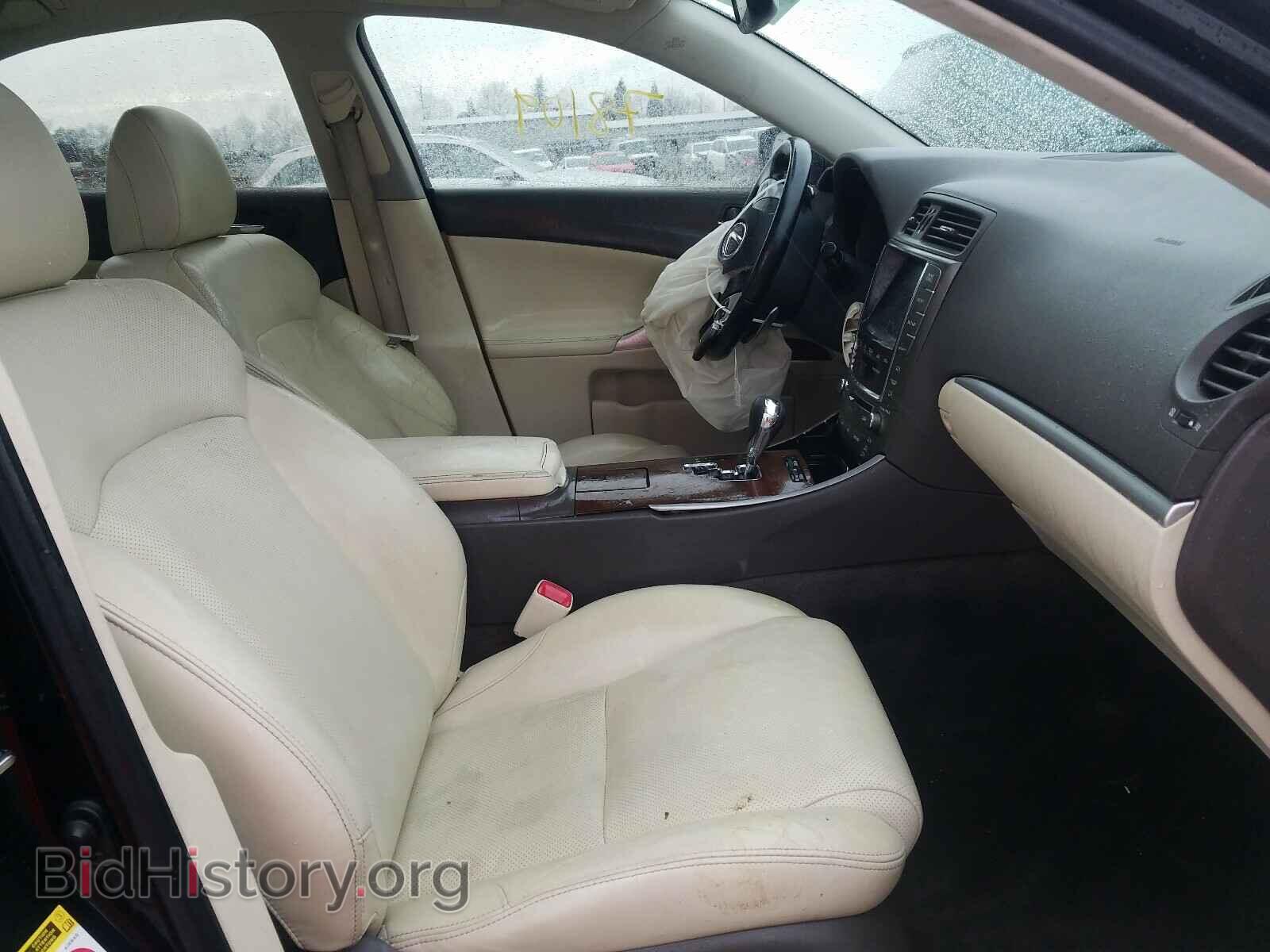 2011 LEXUS IS - VIN: JTHCF5C21B5050254 - Фото 5