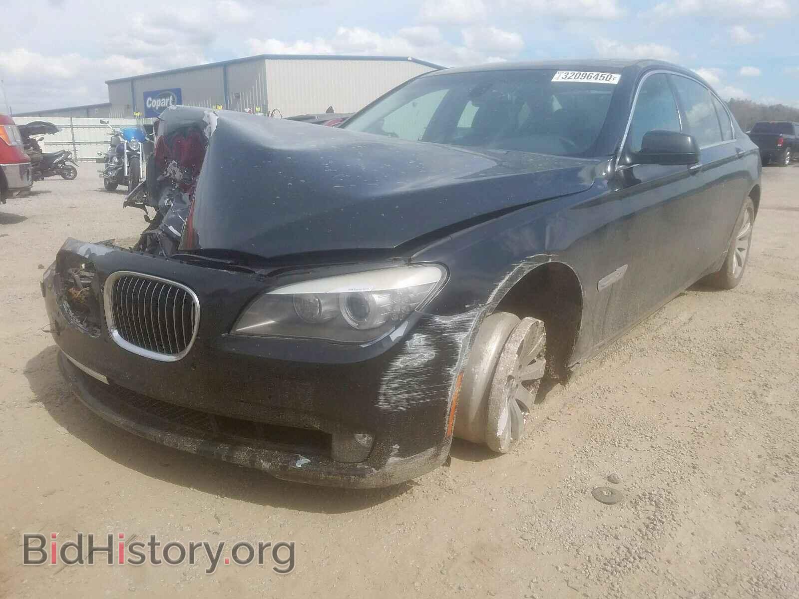 2011 BMW 7 SERIES - VIN: WBAKC8C59BC432722 - Фото 2