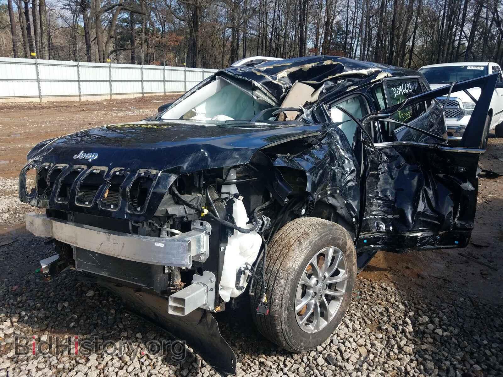 2019 JEEP CHEROKEE - VIN: 1C4PJMLBXKD329963 - Фото 2