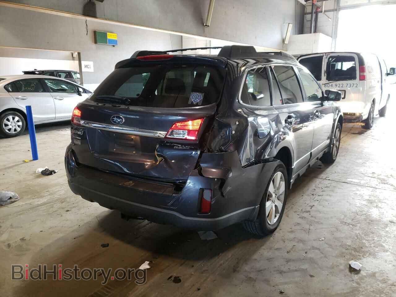 2011 SUBARU OUTBACK - VIN: 4S4BRBCC8B3327842 - Photo 4