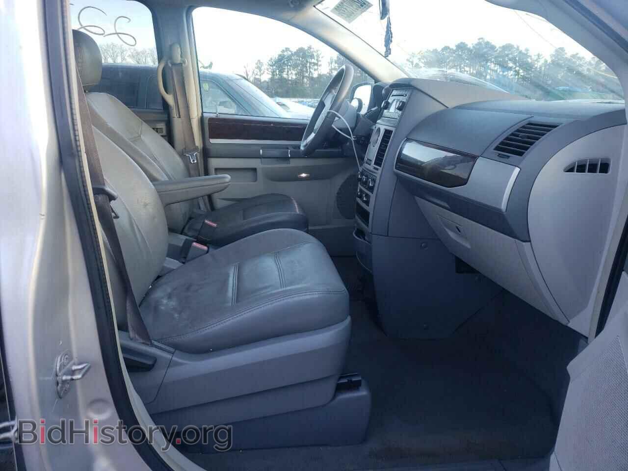 2010 CHRYSLER MINIVAN - VIN: 2A4RR5D12AR232176 - Фото 5