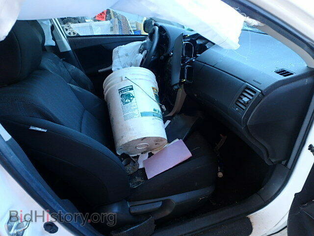2011 TOYOTA COROLLA - VIN: 2T1BU4EE8BC629913 - Фото 5