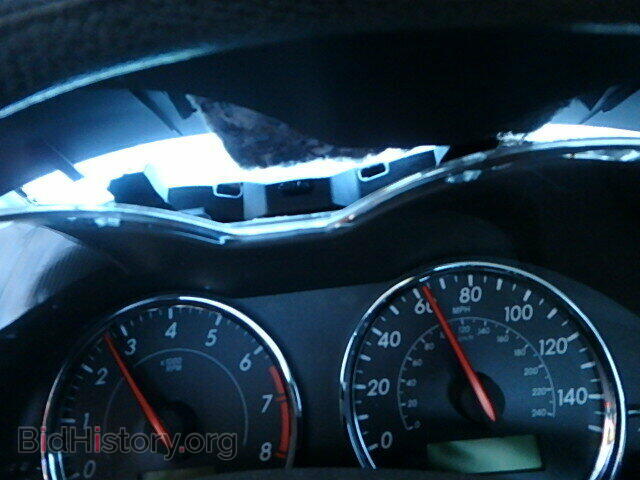 2011 TOYOTA COROLLA - VIN: 2T1BU4EE8BC629913 - Фото 8