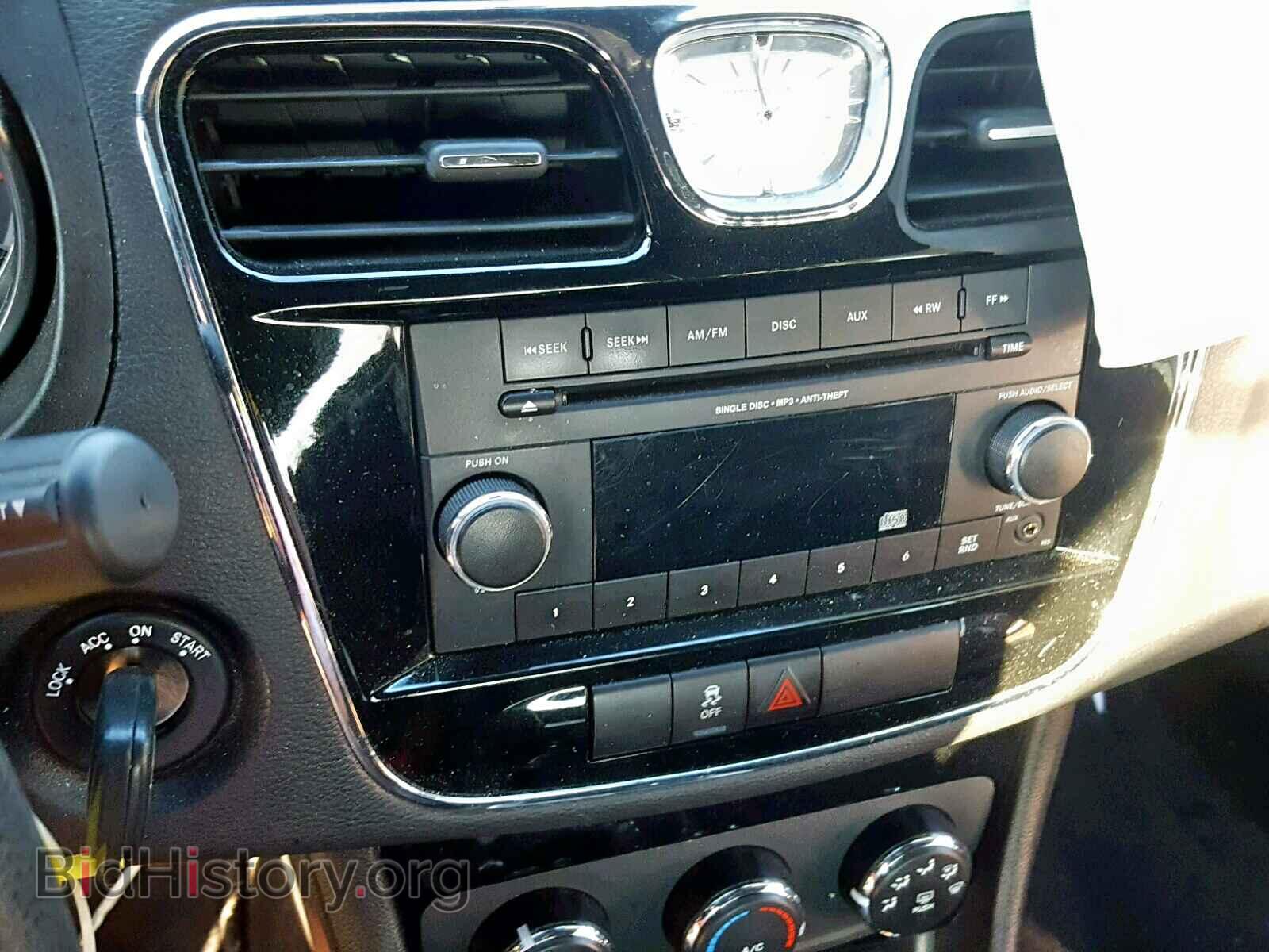 2014 CHRYSLER 200 - VIN: 1C3CCBAB4EN101640 - Photo 9