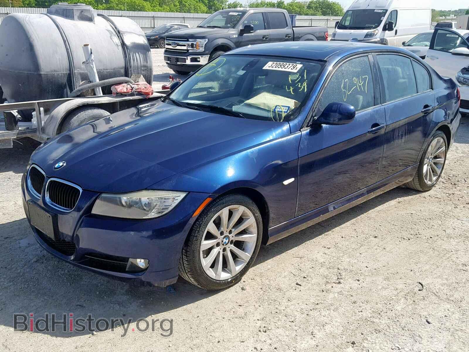 2011 BMW 328 I - VIN: WBAPH7C52BE131439 - Фото 2