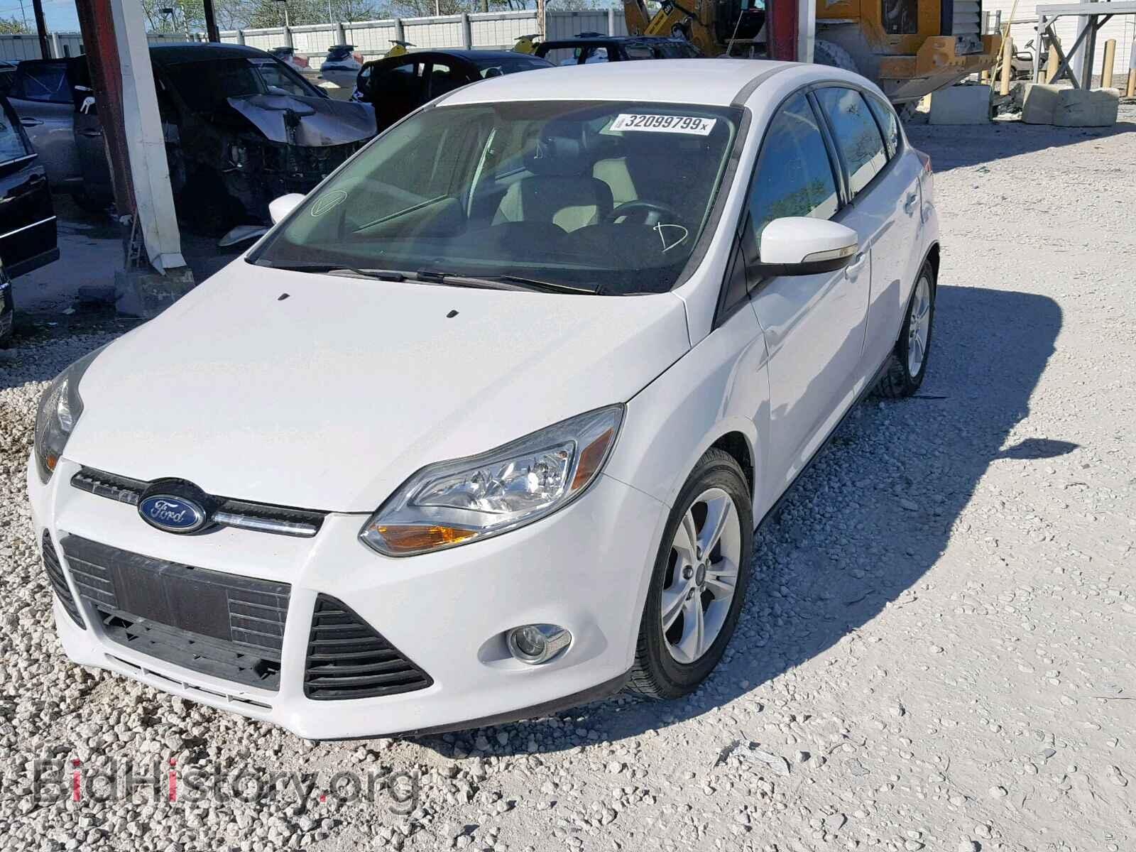 2014 FORD FOCUS SE - VIN: 1FADP3K2XEL357145 - Фото 2
