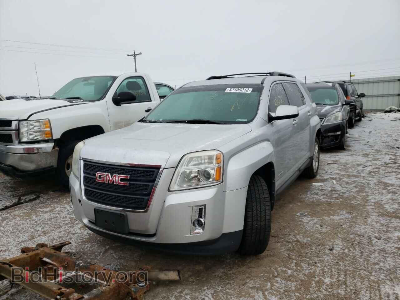 2011 GMC TERRAIN - VIN: 2CTFLVECXB6446673 - Photo 2
