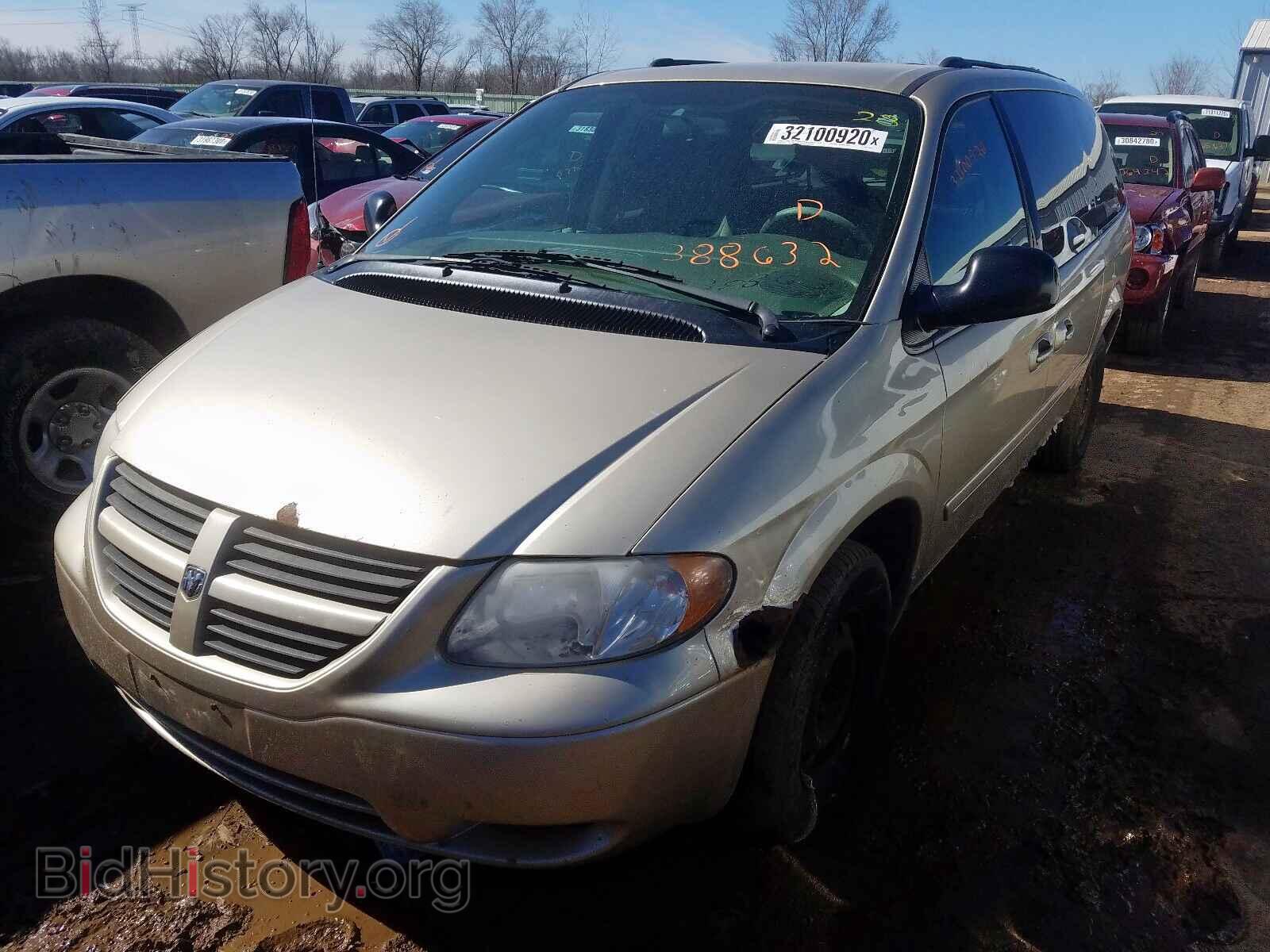 2005 DODGE CARAVAN - VIN: 2D4GP24R35R388632 - Фото 2