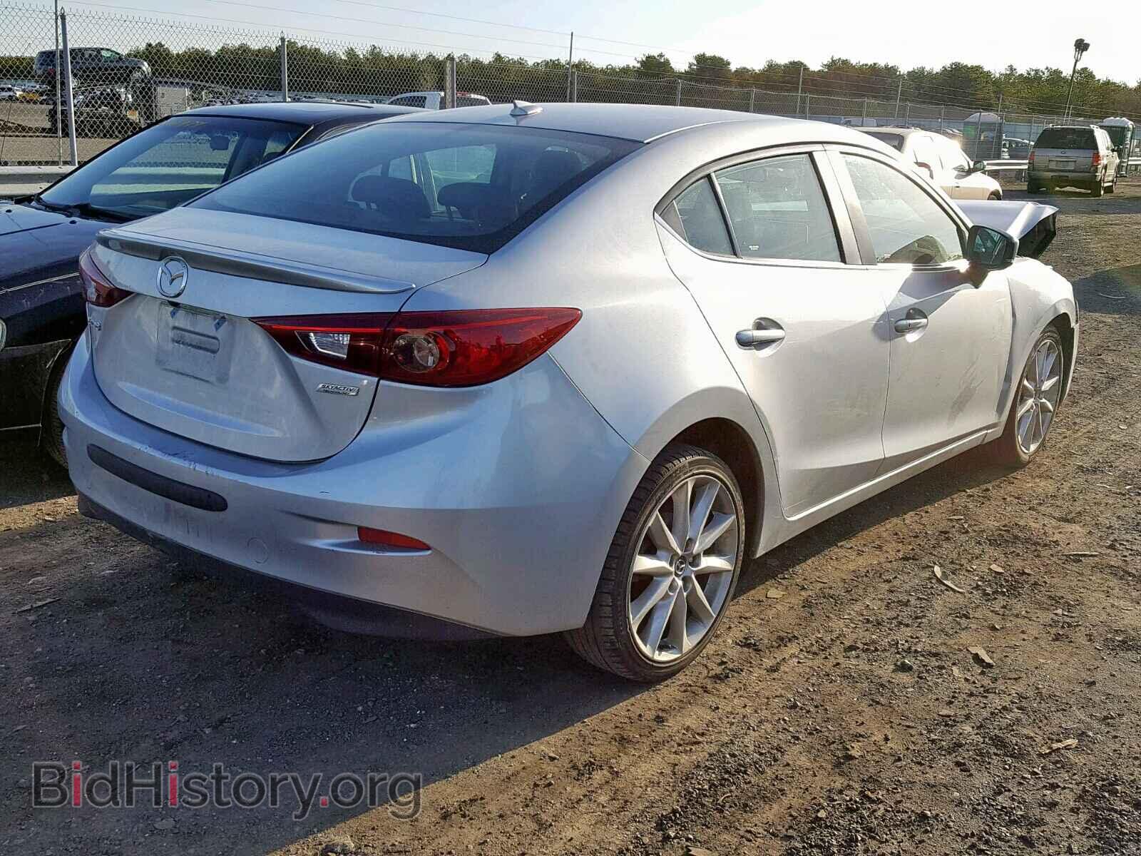 2017 MAZDA 3 - VIN: 3MZBN1V75HM120324 - Фото 4
