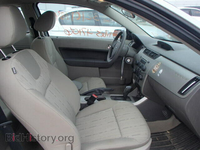 2008 FORD FOCUS - VIN: 1FAHP33NX8W186684 - Photo 5