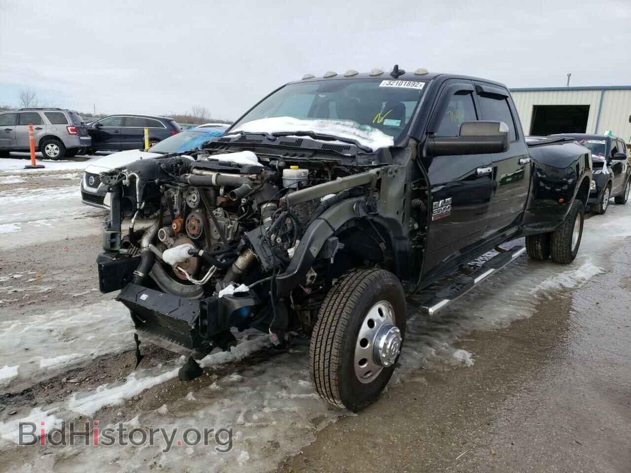 2016 RAM 3500 - VIN: 3C63RRHL4GG170882 - Фото 2