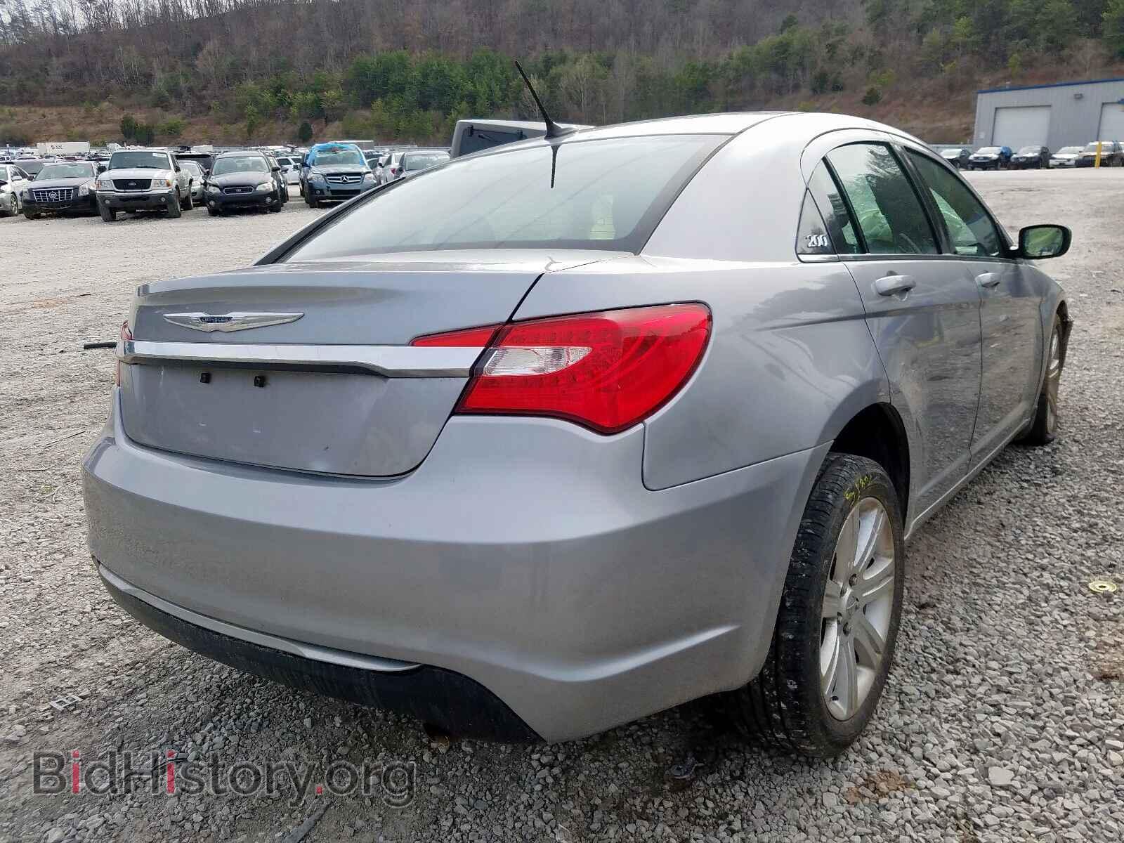 2013 CHRYSLER 200 - VIN: 1C3CCBAB8DN698287 - Photo 4