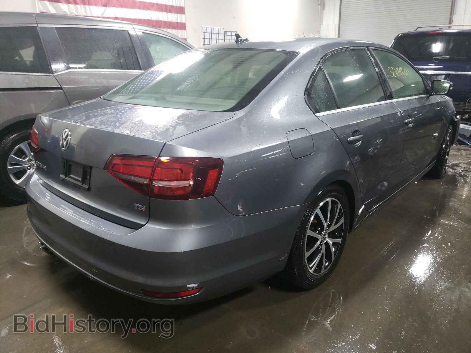 2017 VOLKSWAGEN JETTA - VIN: 3VWDB7AJ3HM343466 - Фото 4