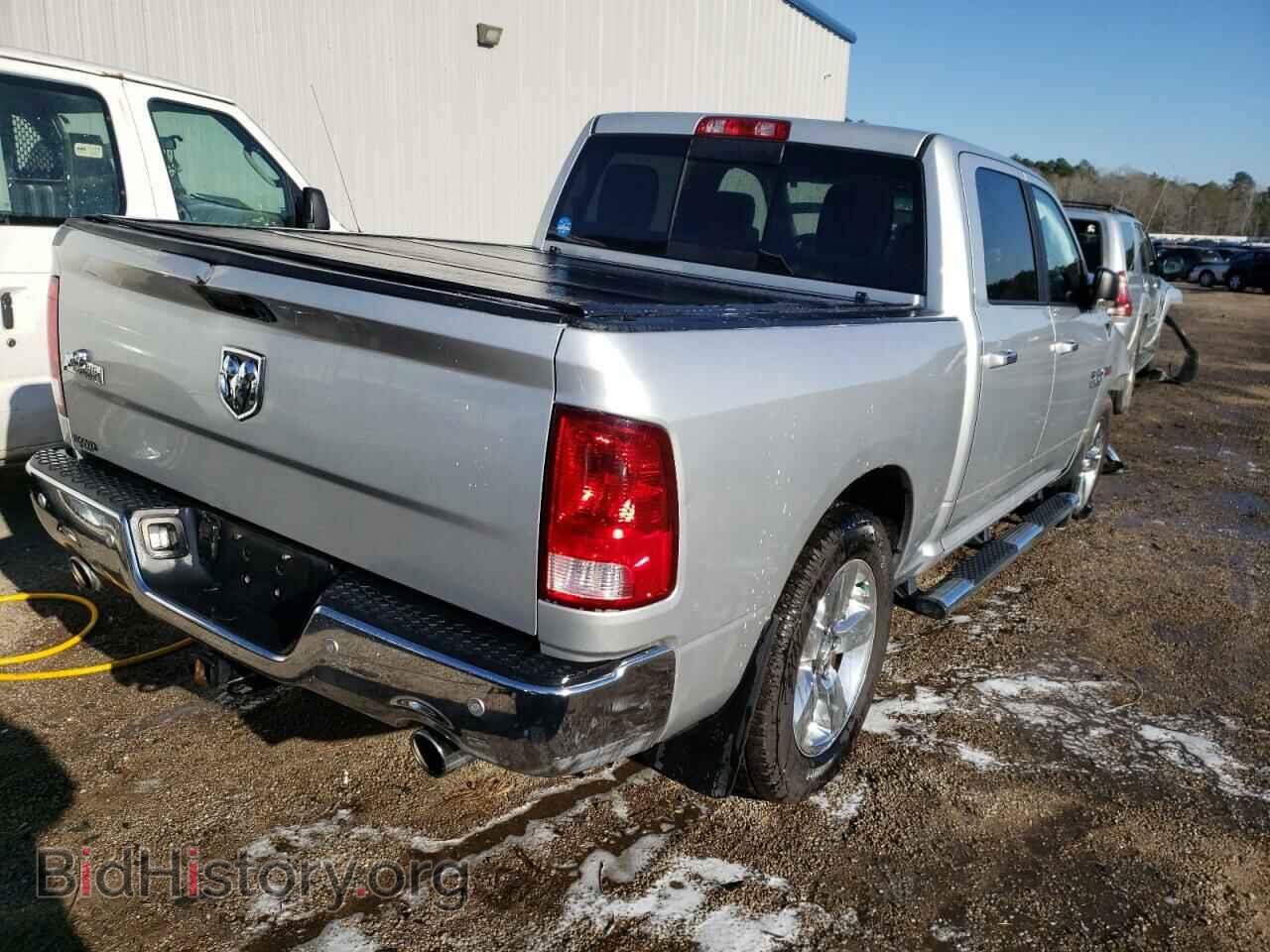 2017 RAM 1500 - VIN: 3C6RR6LT2HG563524 - Фото 4