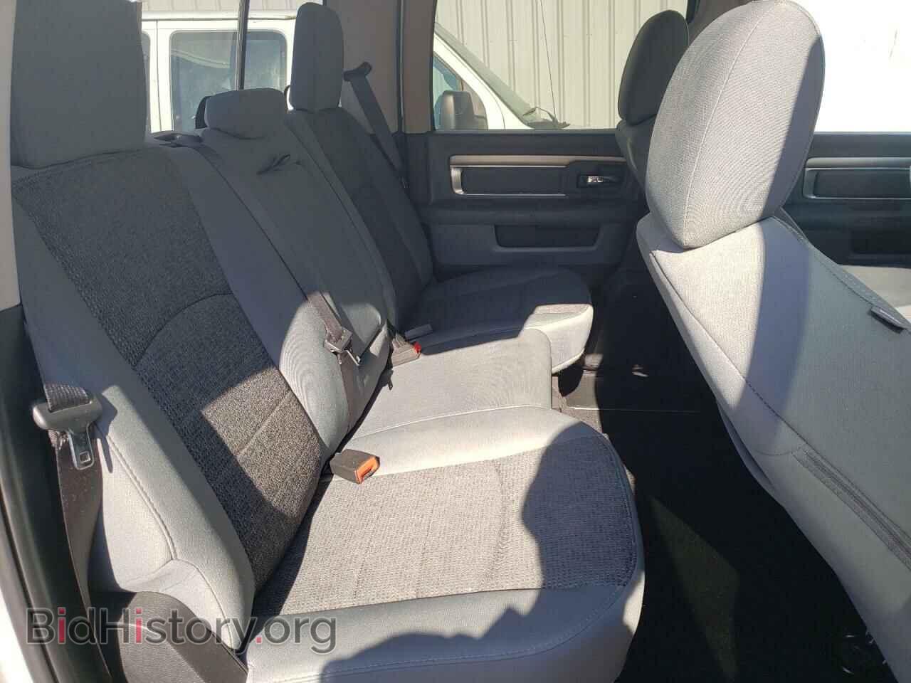 2017 RAM 1500 - VIN: 3C6RR6LT2HG563524 - Фото 6