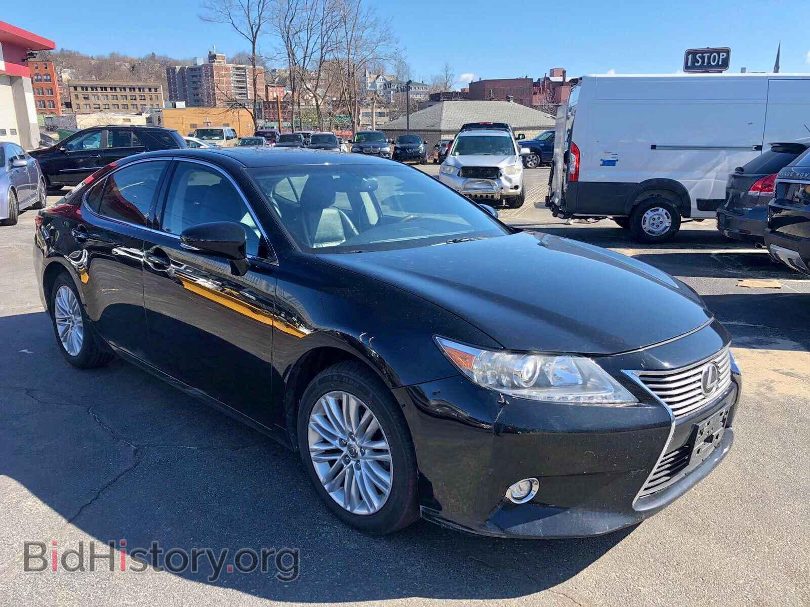 Фотография JTHBK1GGXE2096998 - LEXUS ES350 2014