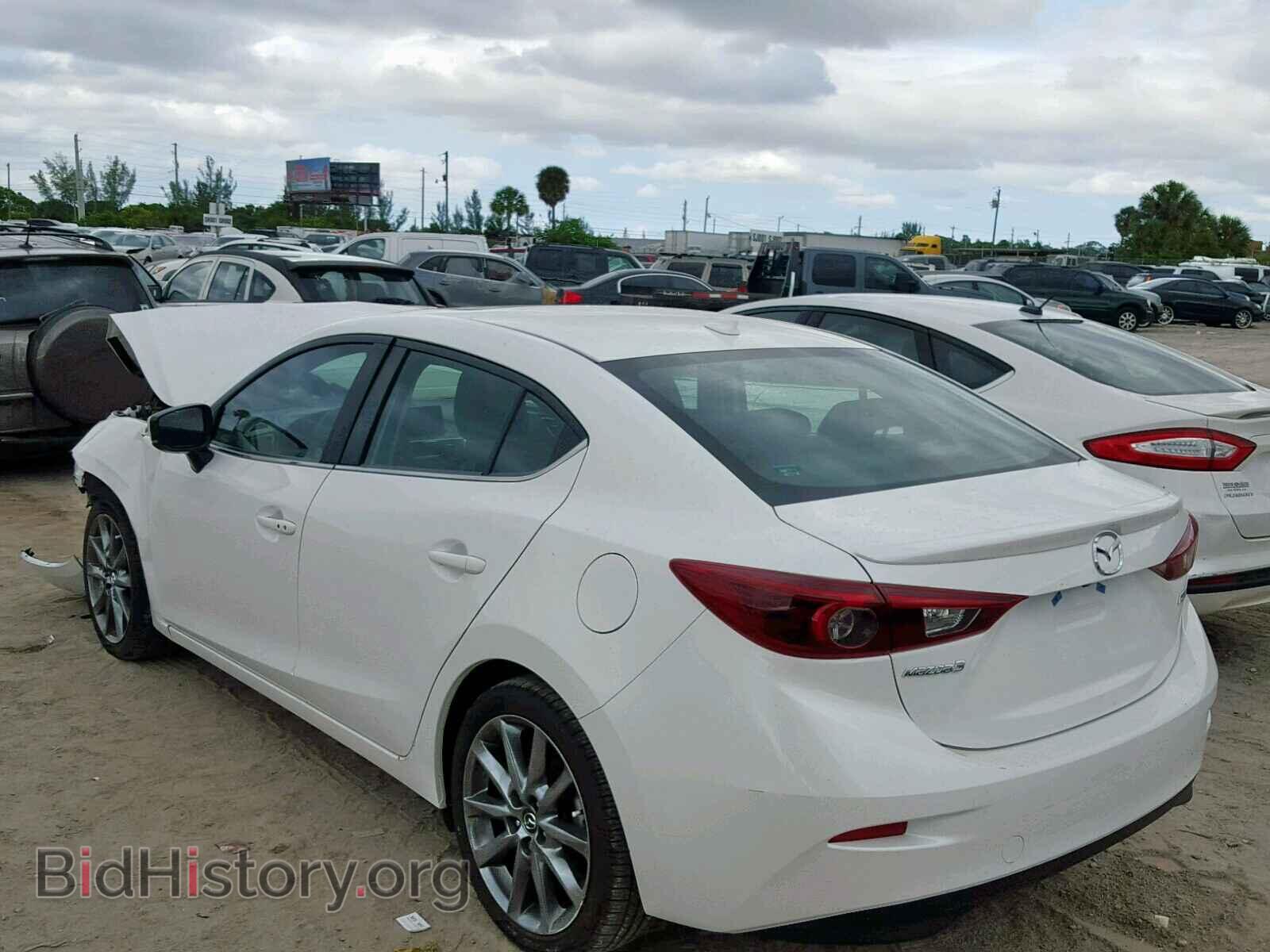 2018 MAZDA 3 - VIN: 3MZBN1W32JM164332 - Фото 3