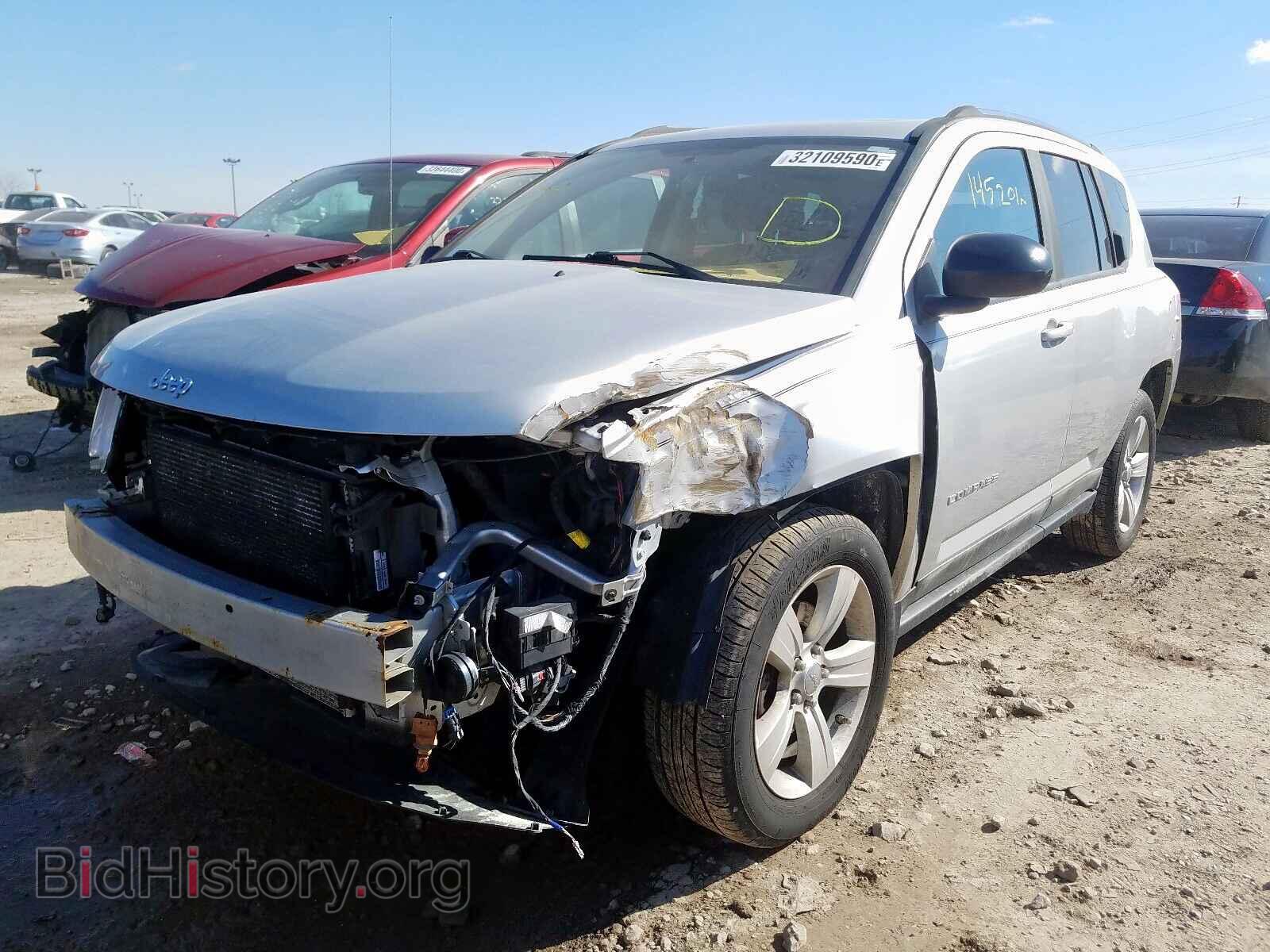 2011 JEEP COMPASS - VIN: 1J4NT1FA5BD138500 - Фото 2