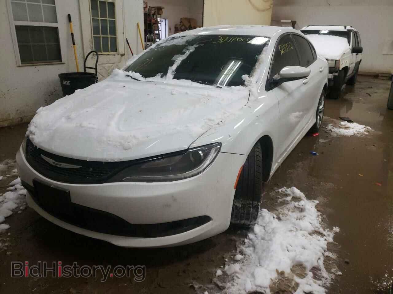 2016 CHRYSLER 200 - VIN: 1C3CCCBB9GN113676 - Фото 2