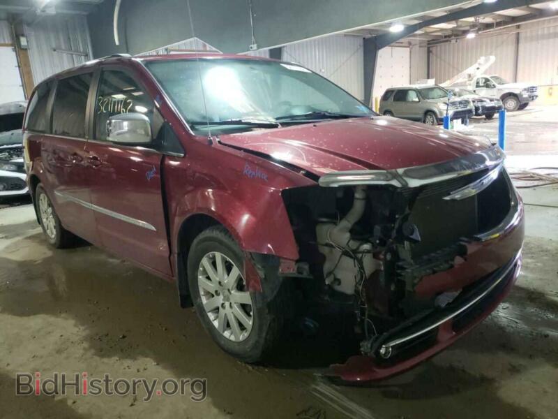 2011 Chrysler MINIVAN Town & COU (VIN 2A4RR8DG7BR666293) — photo 1 of 10, Copart, damage: front end