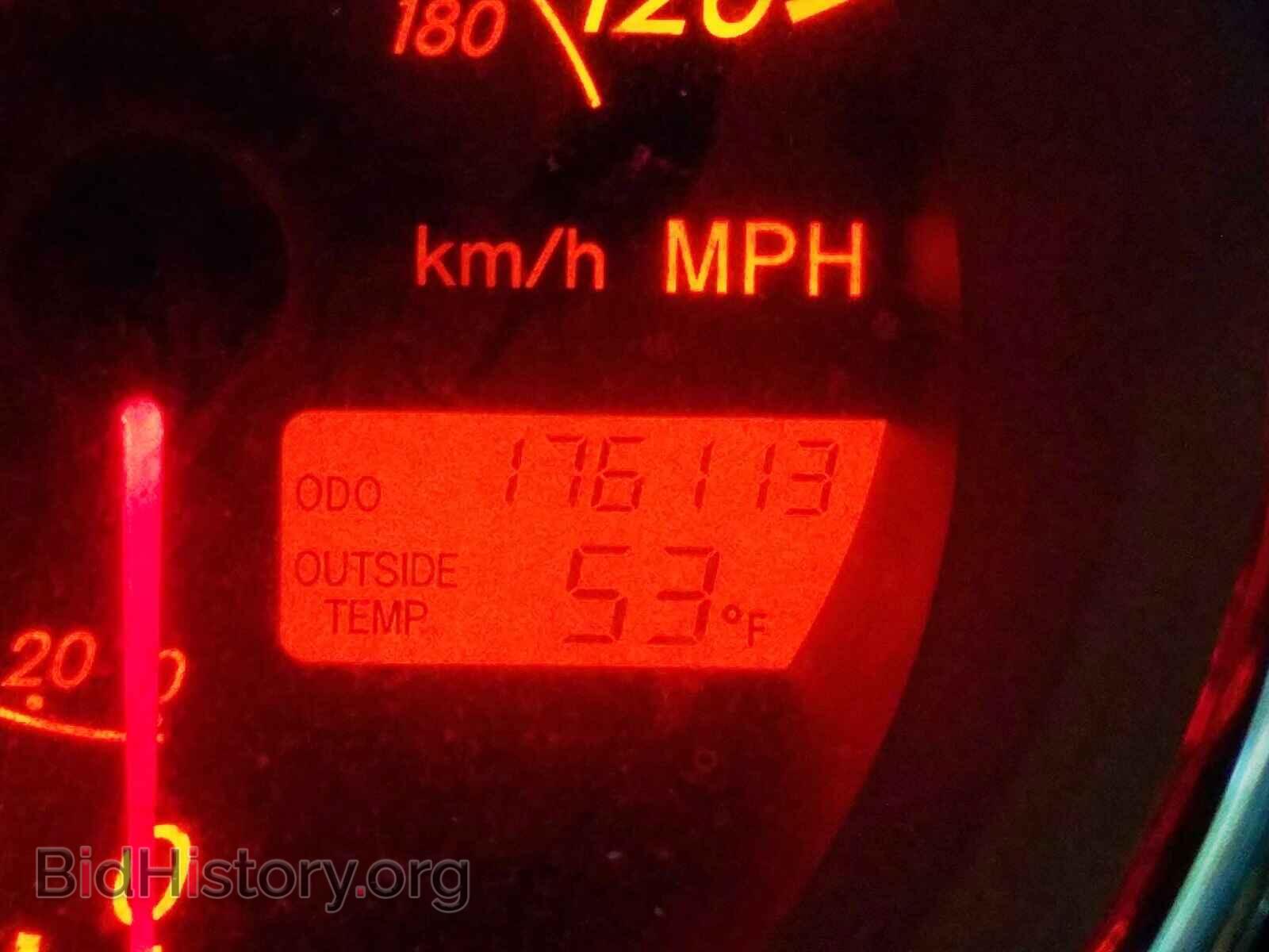 2003 TOYOTA COROLLA - VIN: 2T1KR32E73C152652 - Фото 8