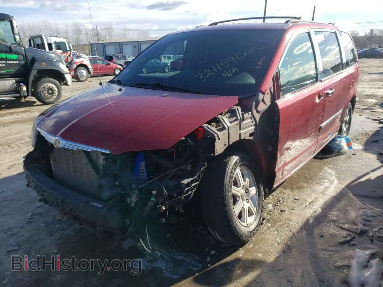 2008 CHRYSLER MINIVAN - VIN: 2A8HR54P98R636617 - Фото 2