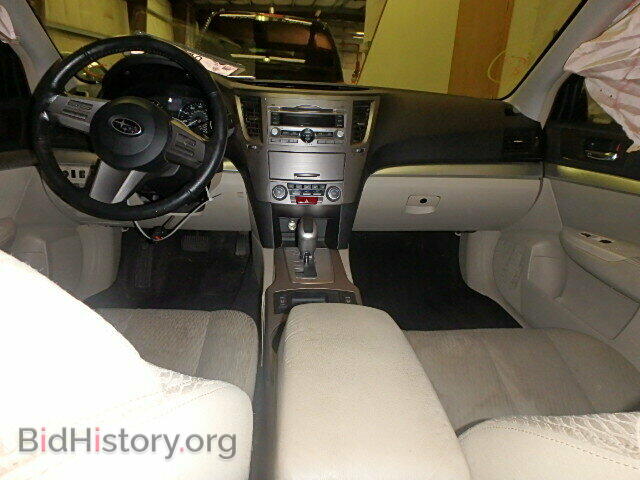 2011 SUBARU OUTBACK - VIN: 4S4BRBCC8B3315271 - Photo 10