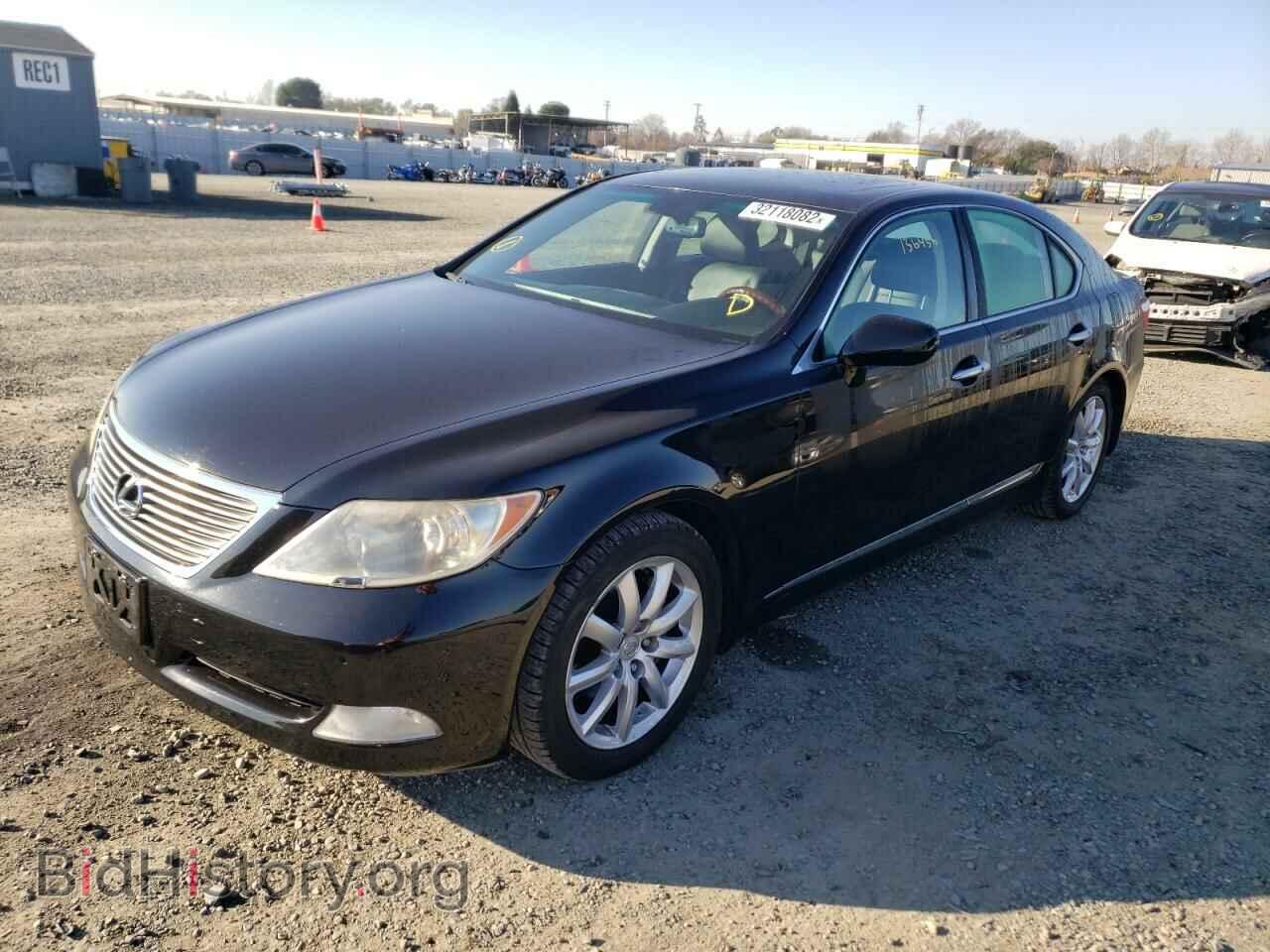 2008 LEXUS LS460 - VIN: JTHBL46F185076682 - Photo 2