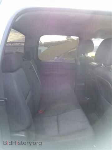 2011 CHEVROLET SILVERADO - VIN: 3GCPKSE30BG319601 - Фото 6