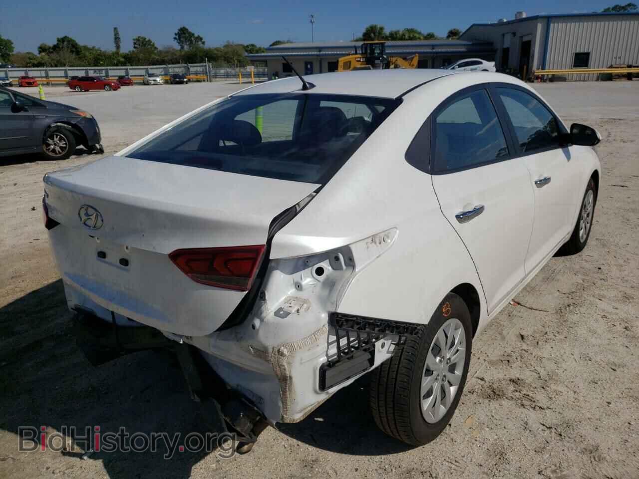 2019 HYUNDAI ACCENT - VIN: 3KPC24A33KE063823 - Фото 4