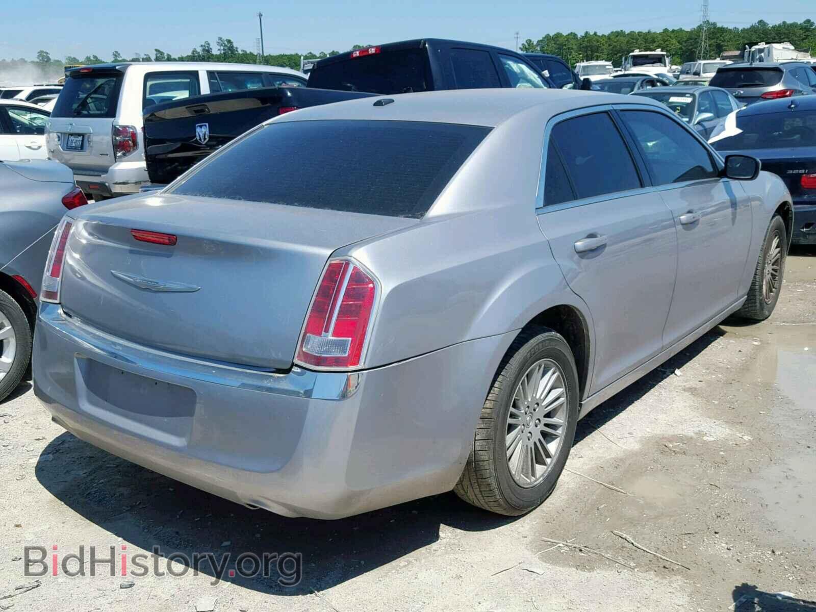 2014 CHRYSLER 300 - VIN: 2C3CCAAG5EH373936 - Фото 4