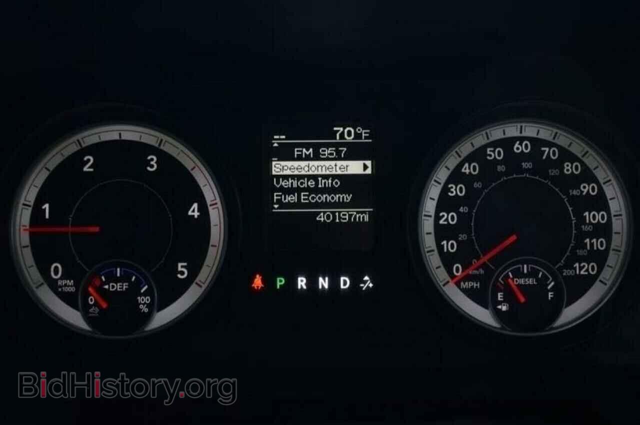 2017 RAM 2500 - VIN: 3C6UR5CL8HG553777 - Фото 8