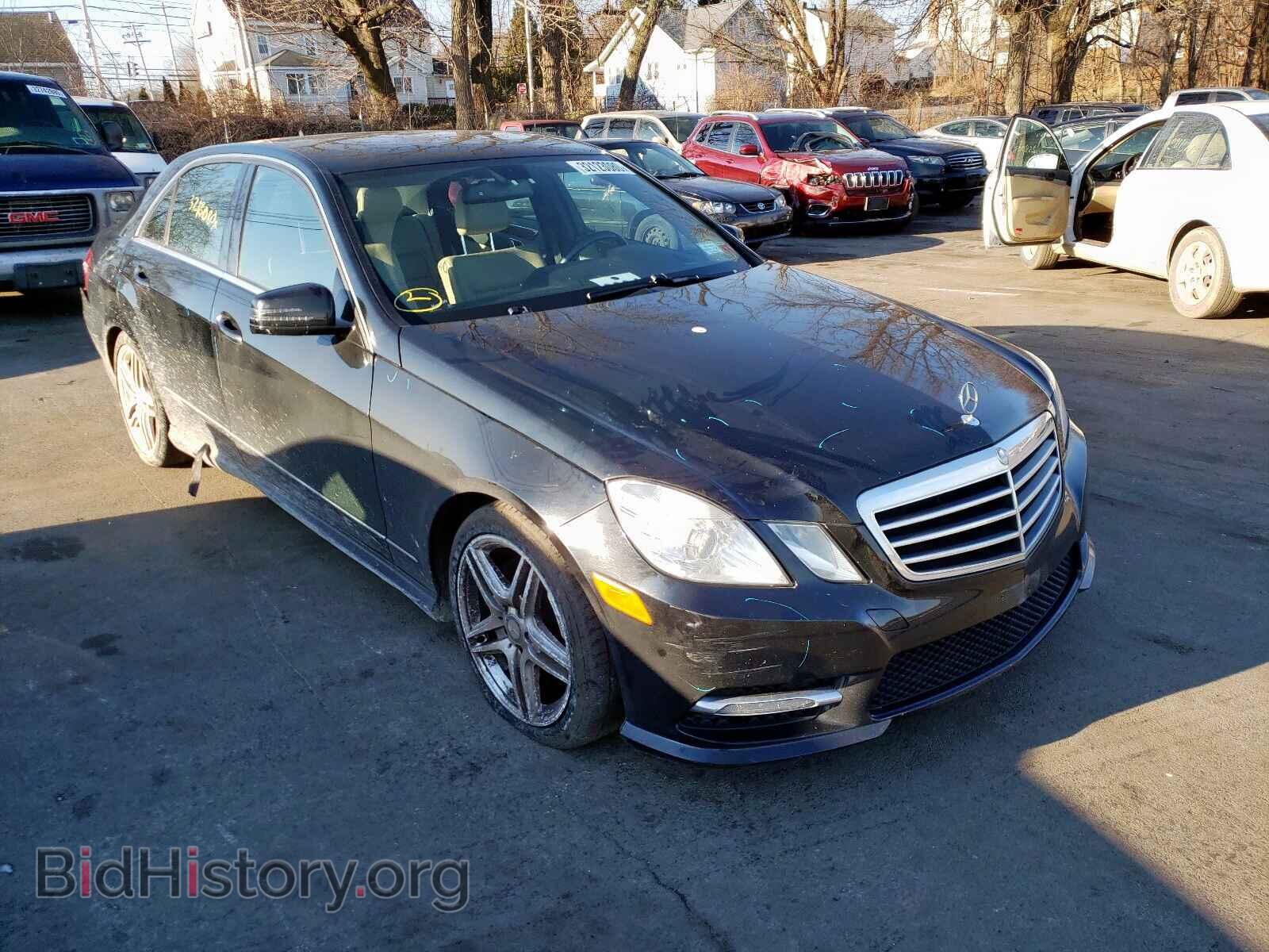 Photo WDDHF8JB8DA733323 - MERCEDES-BENZ E CLASS 2013